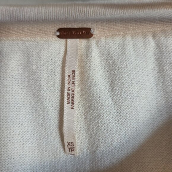 Free People Light Magic Henley Top Patchwork Balloon Sleeves Vanilla Creme Sz XS - Picture 2 of 11